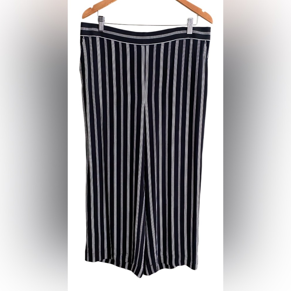 LOFT: Black and White Viscose Business Casual Dress Pants